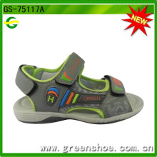 Neue Ankunfts-Qualitäts-Sport-Sandale für Kinderjungen (GS-75117)